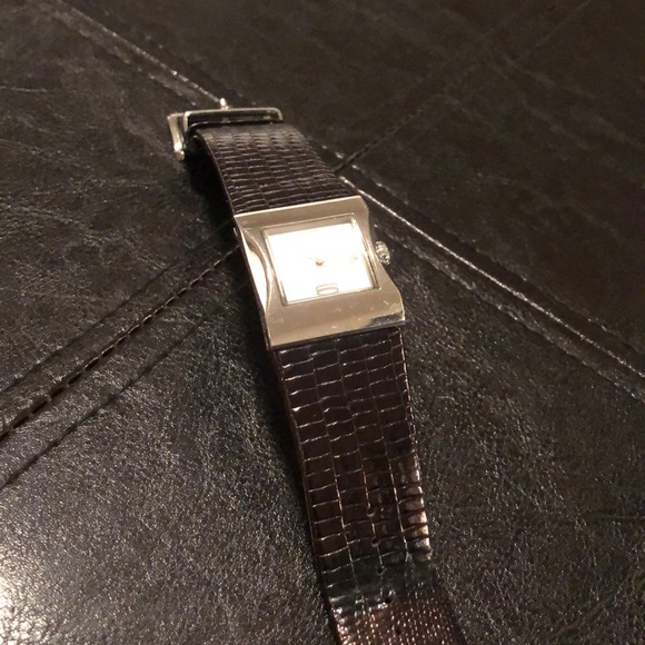 Kenneth Cole black watch - Picture 3 of 3